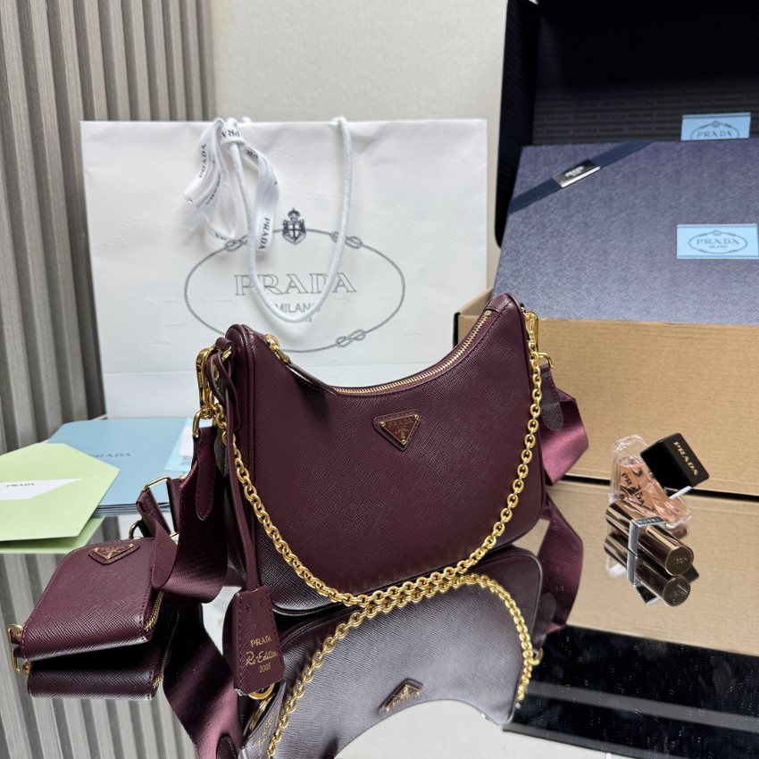 プラダ スーパーコピー 届く リエディション2005 ショルダーバッグ ボルドー ゴールドチェーン ポーチ付き2WAY仕様 1BH204_8
