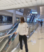 ストーンアイランド パーカー ホワイト ポケット型パーカー ファッション 快適性 男女兼用 正規品 22年秋冬新作