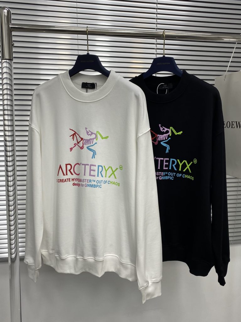 arcteryx(アークテリクス)通販 カナダ 安いメンズパーカー