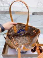 MCM(エム シー エム)安く 買うアウトレット多機能ハンドバッグ