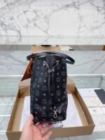 MCM(エム シー エム)安く 買うアウトレット多機能ハンドバッグ