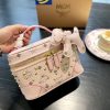 MCM(エム シー エム)安く 買うコスメティックバッグ