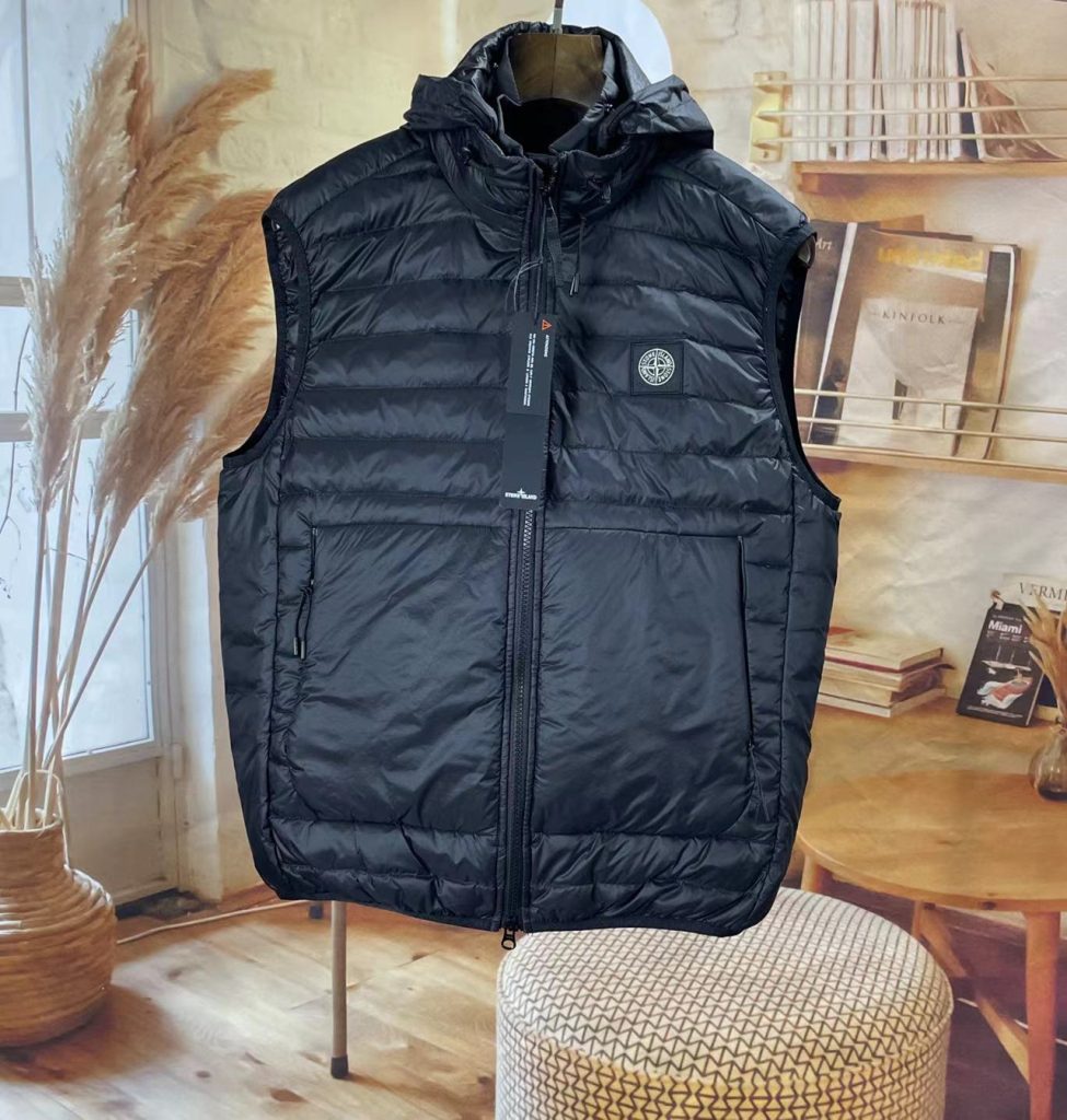 Stone Island激安輸入新品入手困難人気男女兼用ダウンベスト