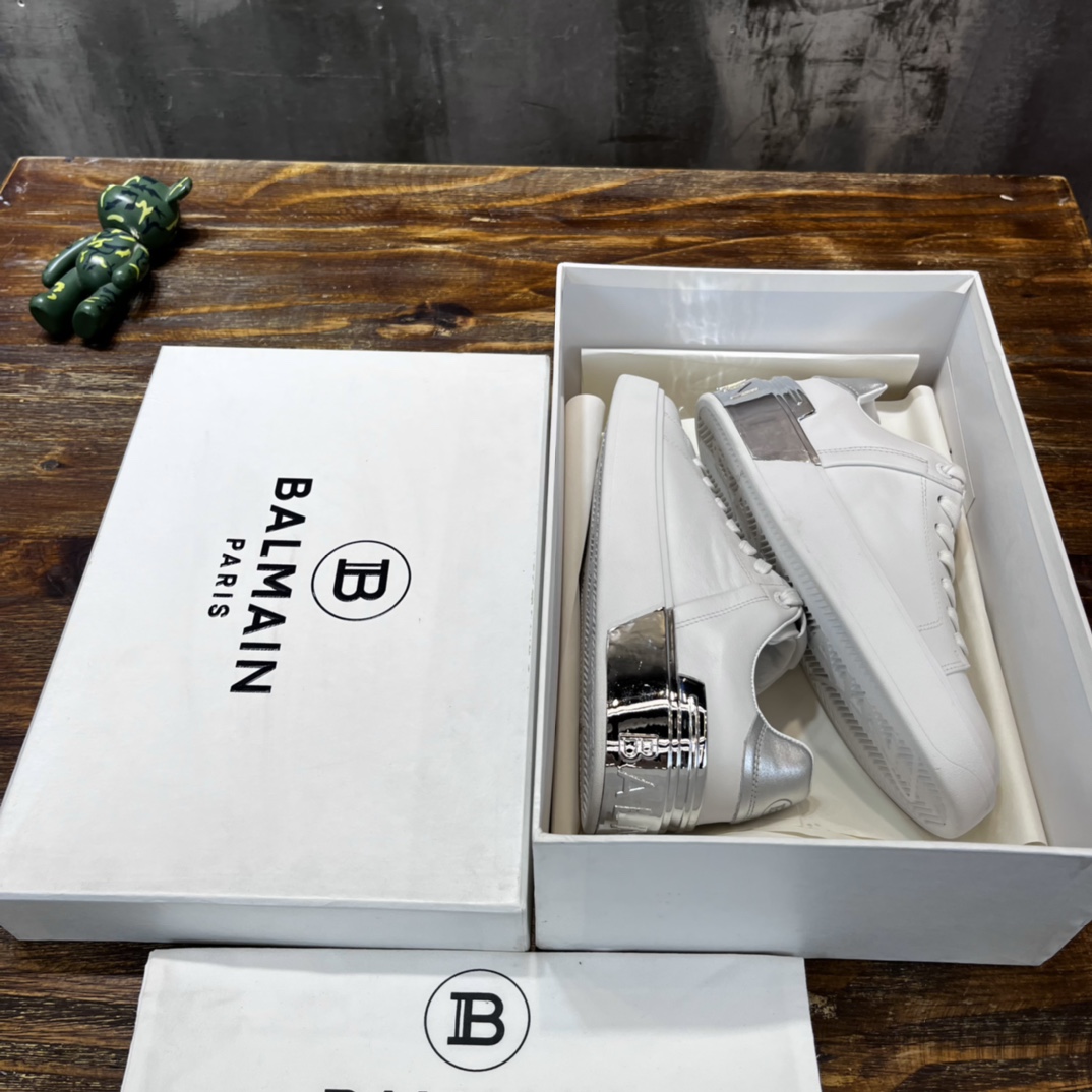 BALMAIN（バルマン）激安販売芸能人 ロゴ ホワイト B-Court ローカットスニーカー