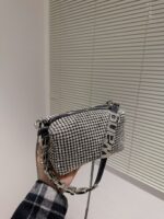 入手困難激安新品Alexander wangウィメンズショルダーバッグラブリー