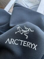 arcteryx(アークテリクス)アウトレット商品メンズパーカー