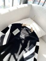 バレンシアガ(balenciaga)偽物新作セール買い方パーカー
