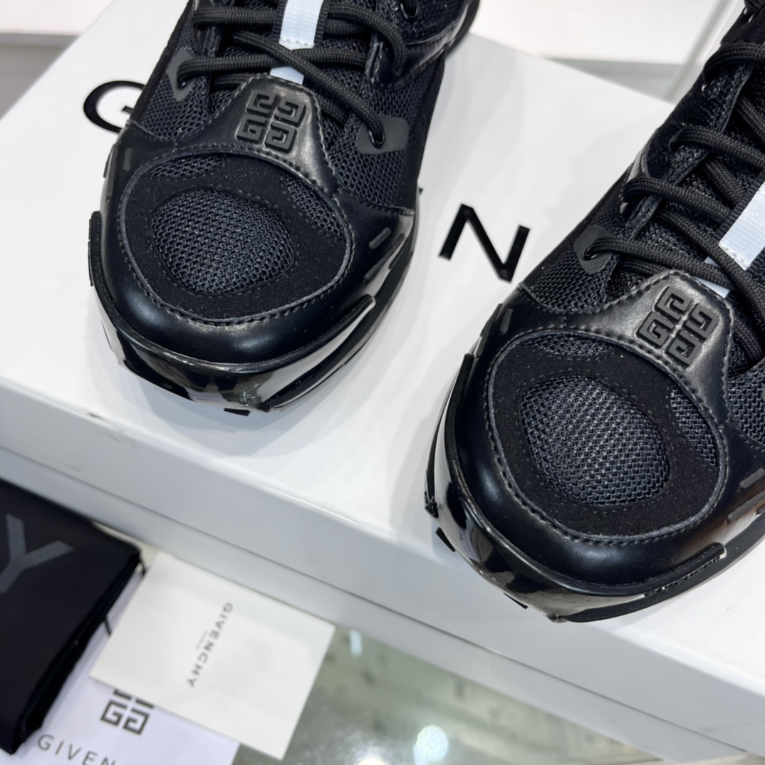 givenchy オンライン 買い方新作人気革靴 スニーカー