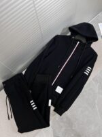 thom browneオフィシャルサイト コピー 安く 買うパーカーセット人気