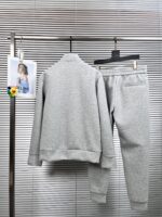 秋冬新作thom browne（トム ブラウン）アウトレット商品メンズパーカーセット
