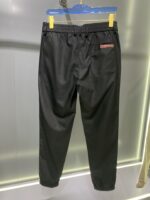 PRADA(プラダ )コピートレーニングパンツ メンズ スウェットパンツ スリム ロ