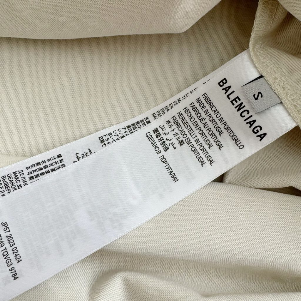 BALENCIAGA(バレンシアガ)アルファベットです半袖Tシャツn級品