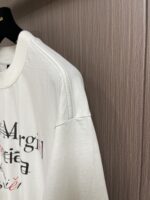 BALENCIAGA(バレンシアガ)アルファベットですグラフィティ半袖Tシャツ