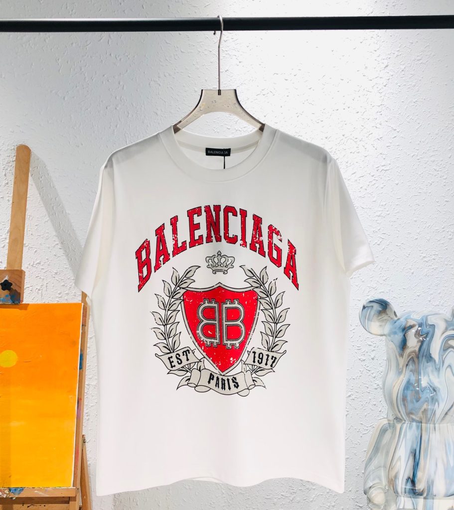 BALENCIAGA(バレンシアガ）偽物2024新作プリント半袖Tシャツ