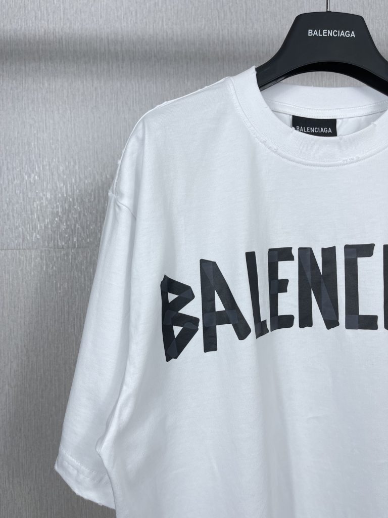 BALENCIAGA(バレンシアガ)2024新作偽物アルファベットファッション半袖Tシャツ激安通販
