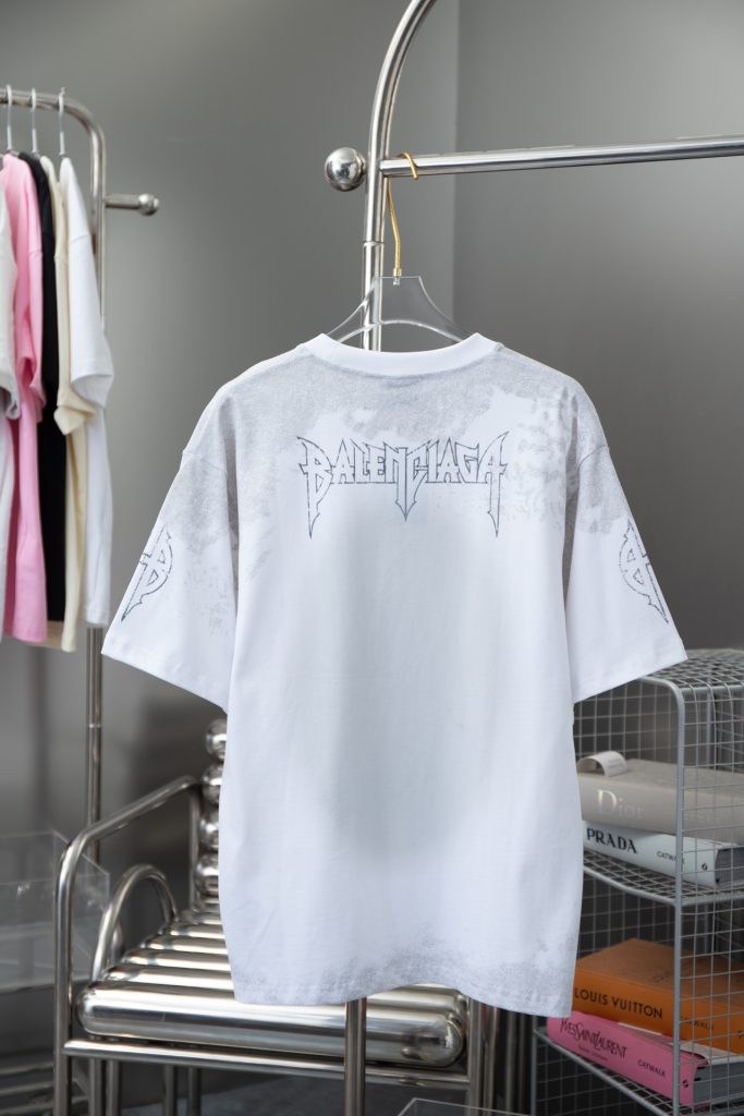 BALENCIAGA(バレンシアガ)スーパーコピー2024 人気新作プリント半袖Tシャツ