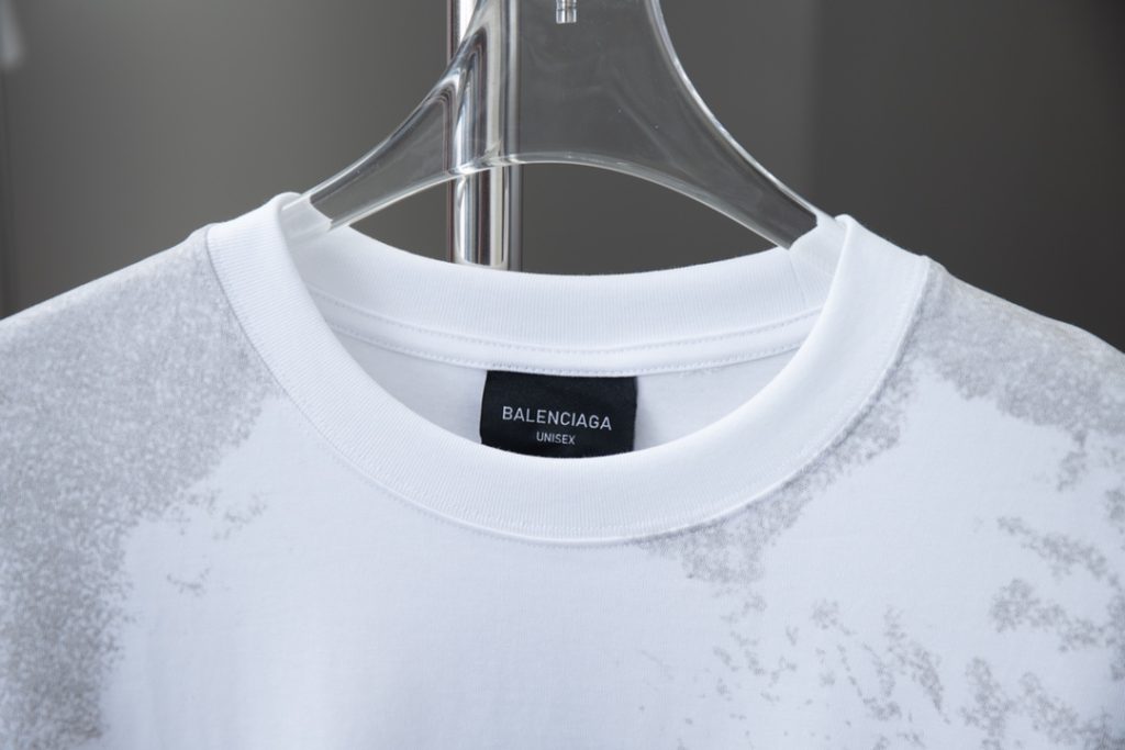 BALENCIAGA(バレンシアガ)スーパーコピー2024 人気新作プリント半袖Tシャツ