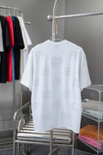 BALENCIAGA(バレンシアガ)2024新作プリント半袖Tシャツn級品