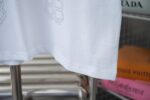 BALENCIAGA(バレンシアガ)2024新作プリント半袖Tシャツn級品