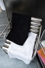 BALENCIAGA(バレンシアガ)2024新作プリント半袖Tシャツn級品