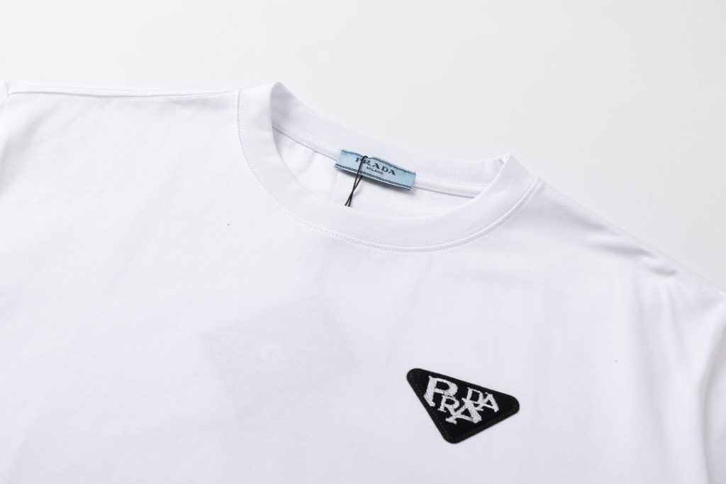 PRADA (プラ ダ)100%コットンアルファベット プリント男女兼用 半袖Tシャツスーパーコピー