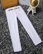 PRADA (プラ ダ) 2024ヨーロッパカウンター新作ジーンズn級品