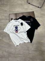 PRADA (プラ ダ)2024春新作 ファッションプリント半袖Tシャツ男女兼用