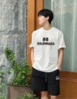 【デザイン】シンプルのラインとクラシッククルーネックのデザインを採用して、何にでもコーディネートやすい1着となっております。tシャツは着心地も抜群で、シンプルなデザインのこれからの時期に最適です。