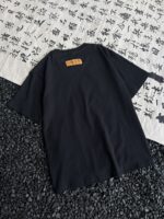 LOUIS VUITTON(ルイヴィトン) 飛行機アルファベットプリントラウンドネック半袖