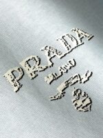 PRADA(プラダ )プリントロゴ男女兼用ラウンドネック半袖スーパーコピー