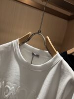 MONCLER(モンクレール)2024春夏刺繍ロゴパターンカップルモデル半袖Tシャツコピー