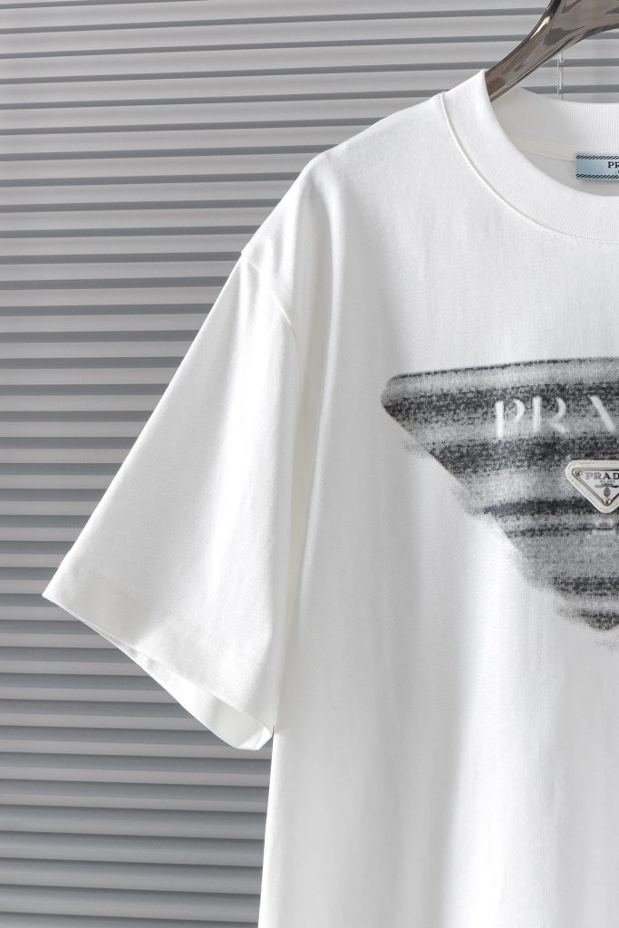 PRADA(プラダ )2024春偽物ラウンドネック半袖Tシャツ 男女兼用激安通販