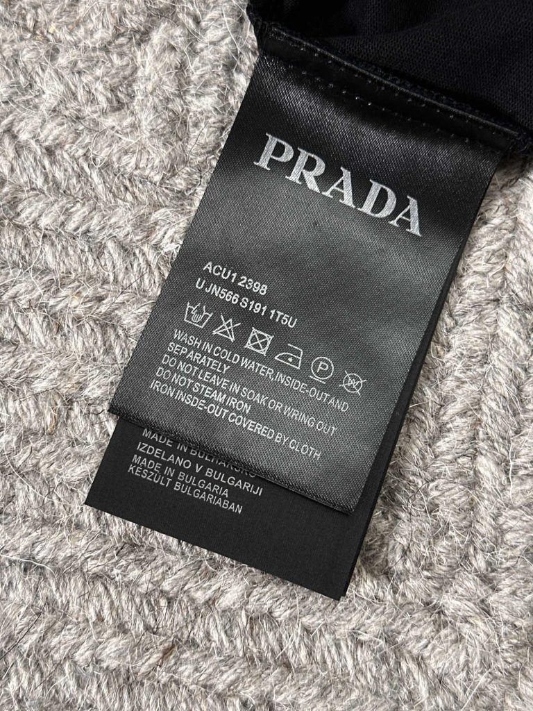 PRADA(プラダ)2024夏季新作マイクロワイド半袖Tシャツn級品