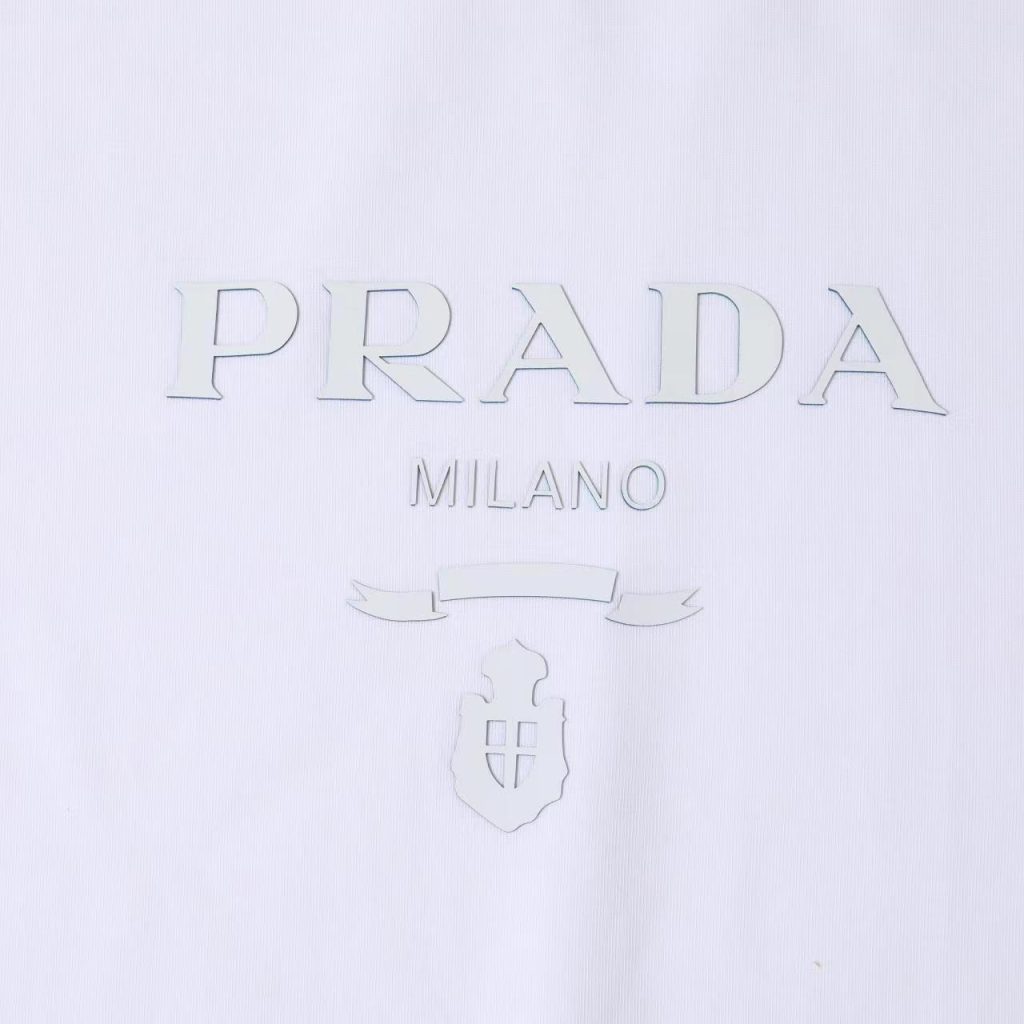 PRADA(プラダ)2024新作高品質100%コットン カップルモデル半袖Tシャツn級品