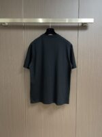 PRADA(プラダ)2024春アルファベットロゲ刺繍ラウンドネック半袖 Tシャツスーパーコピー