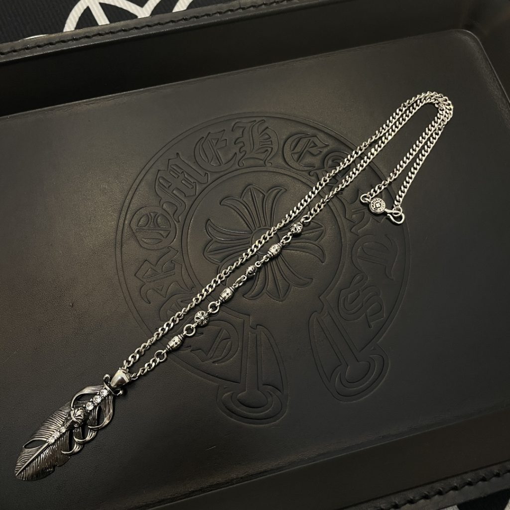 Chrome Hearts（クロムハーツ）スーパーコピー 羽根付ダイヤペンダントネックレス 激安通販