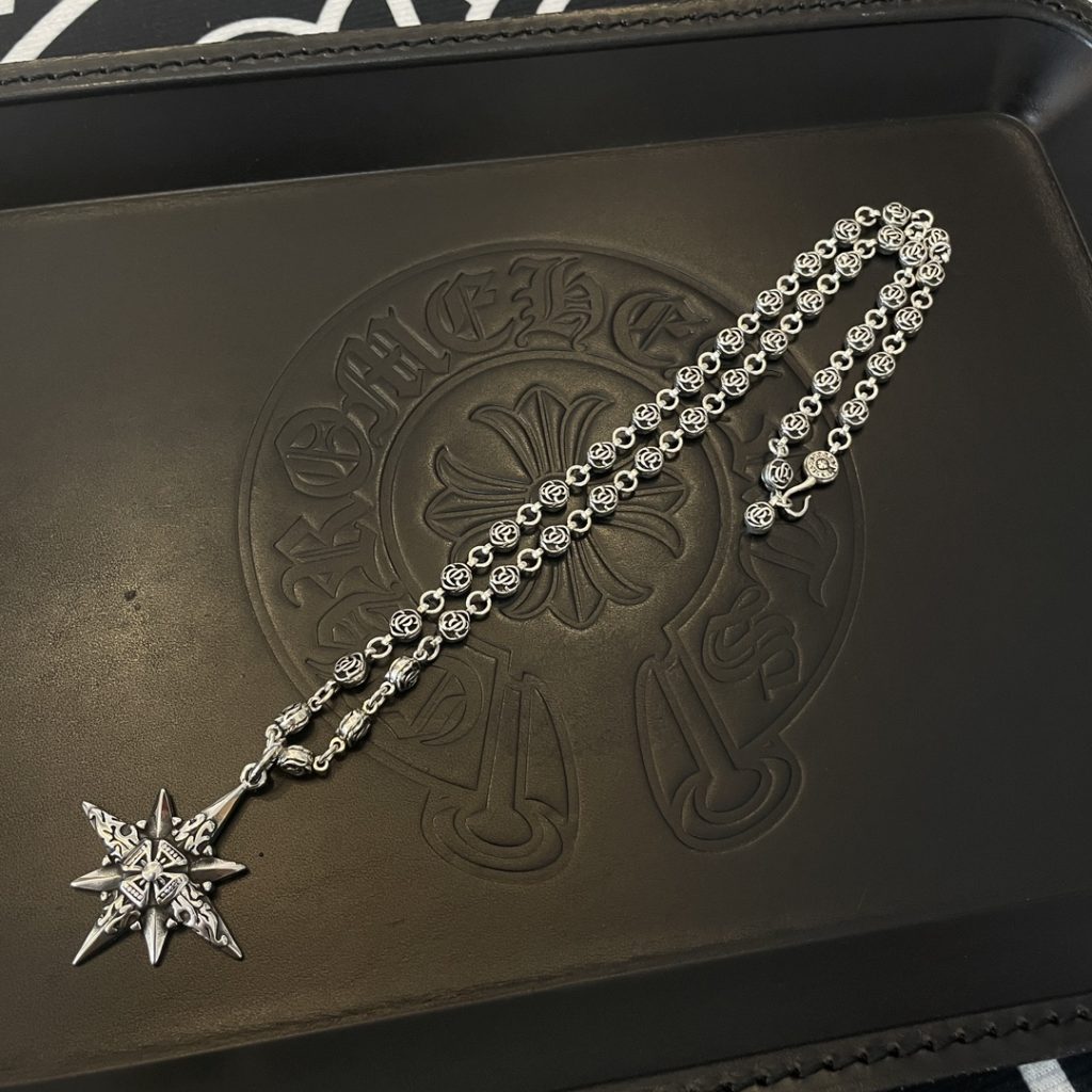 Chrome Hearts（クロムハー ツ） スーパーコピー  定番星ペンダントネックレス