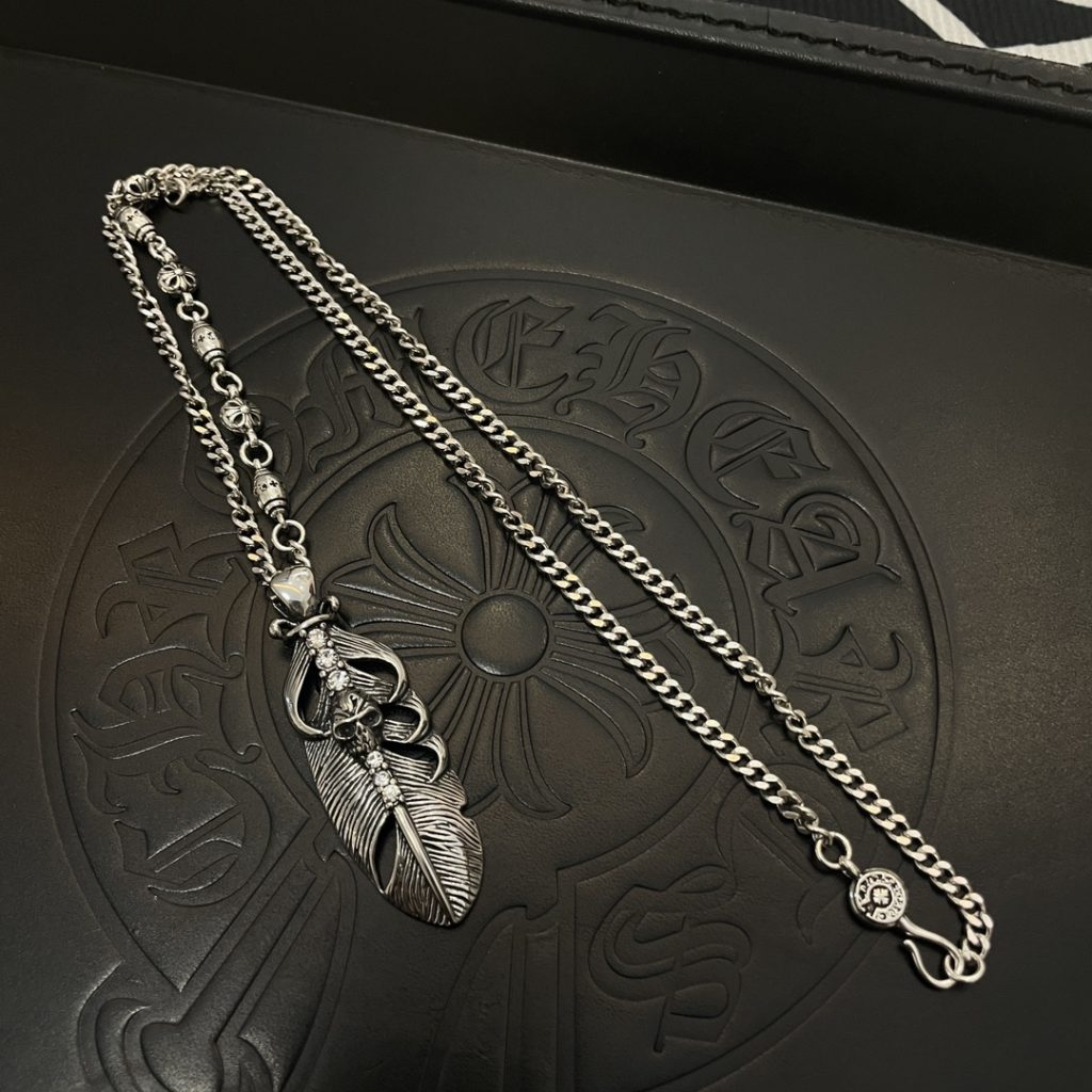 Chrome Hearts（クロムハーツ）スーパーコピー 羽根付ダイヤペンダントネックレス 激安通販