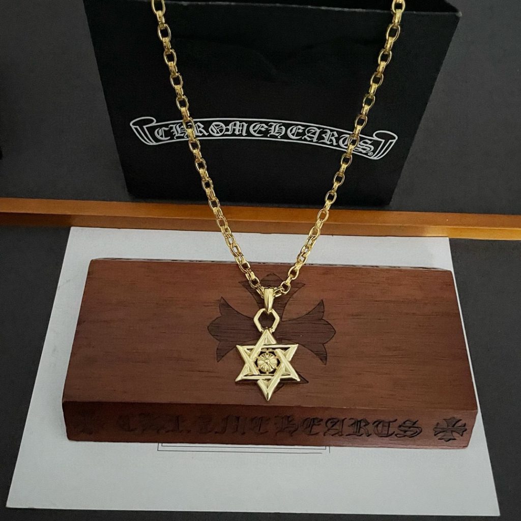 Chrome Hearts（クロム ハーツ） スーパーコピー  黄金色定番六芒星ペンダントネックレス