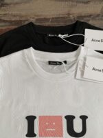 Acne Studios(アクネ ストゥディオズ)コピー表情アルファベットプリントのゆったりしたカップル半袖Ｔシャツ通販