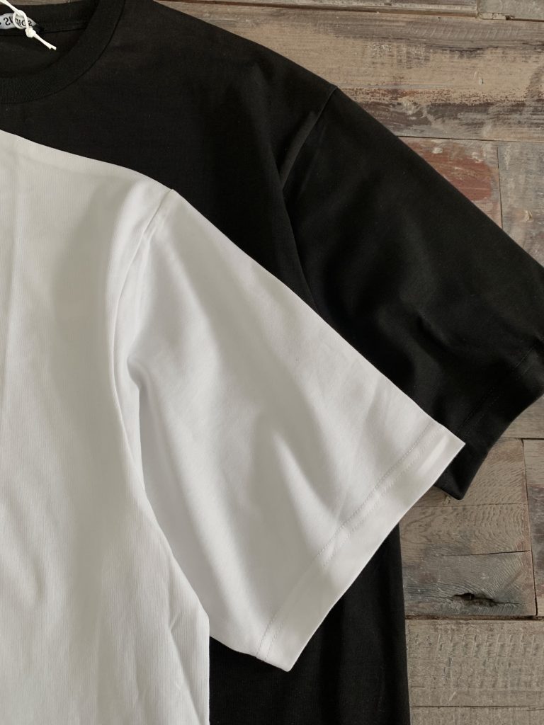 Acne Studios(アクネ ストゥディオズ)コピー表情アルファベットプリントのゆったりしたカップル半袖Ｔシャツ通販
