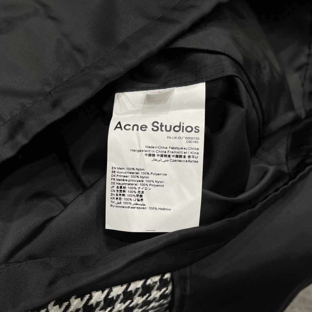 Acne Studios(アクネ ストゥディオズ)フードジャケットコートカジュアルな流行の彼氏の風