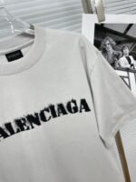 BALENCIAGA(バレンシアガ) コピー 墨染プリントアルファベットTシャツ
