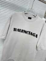 BALENCIAGA(バレンシアガ) コピー 墨染プリントアルファベットTシャツ