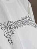 BALENCIAGA(バレンシアガ) コピー ファイアープリント半袖Tシャツ 通販