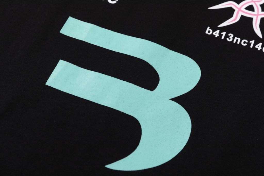 BALENCIAGA(バレンシアガ)  スーパーコピー ロゴ融合プリントアルファベットTシャツ半袖