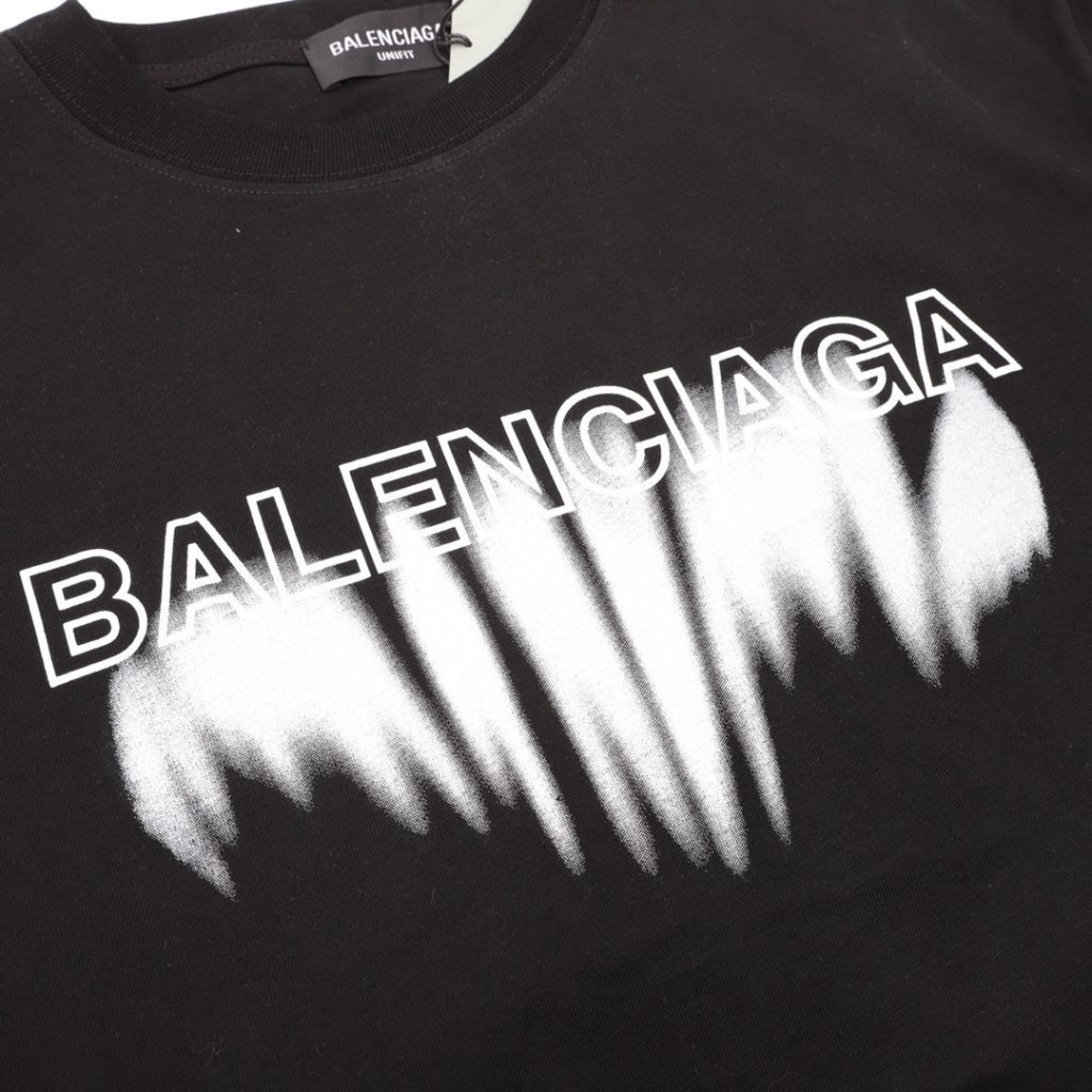 BALENCIAGA(バレンシアガ)  コピー アルファベットプリントオシャレカジュアル半袖Tシャツ