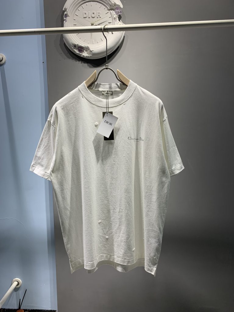 DIOR(ディオール) 芸能人 n級品 プリント破れ穴オシャレカジュアルTシャツ