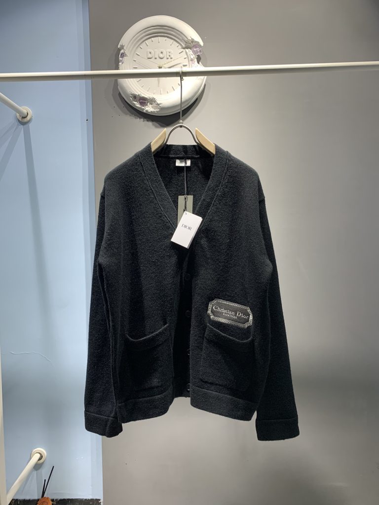 DIOR(ディオール) 偽物 ブレード刺繍カシミヤ混紡カーディガン 通販