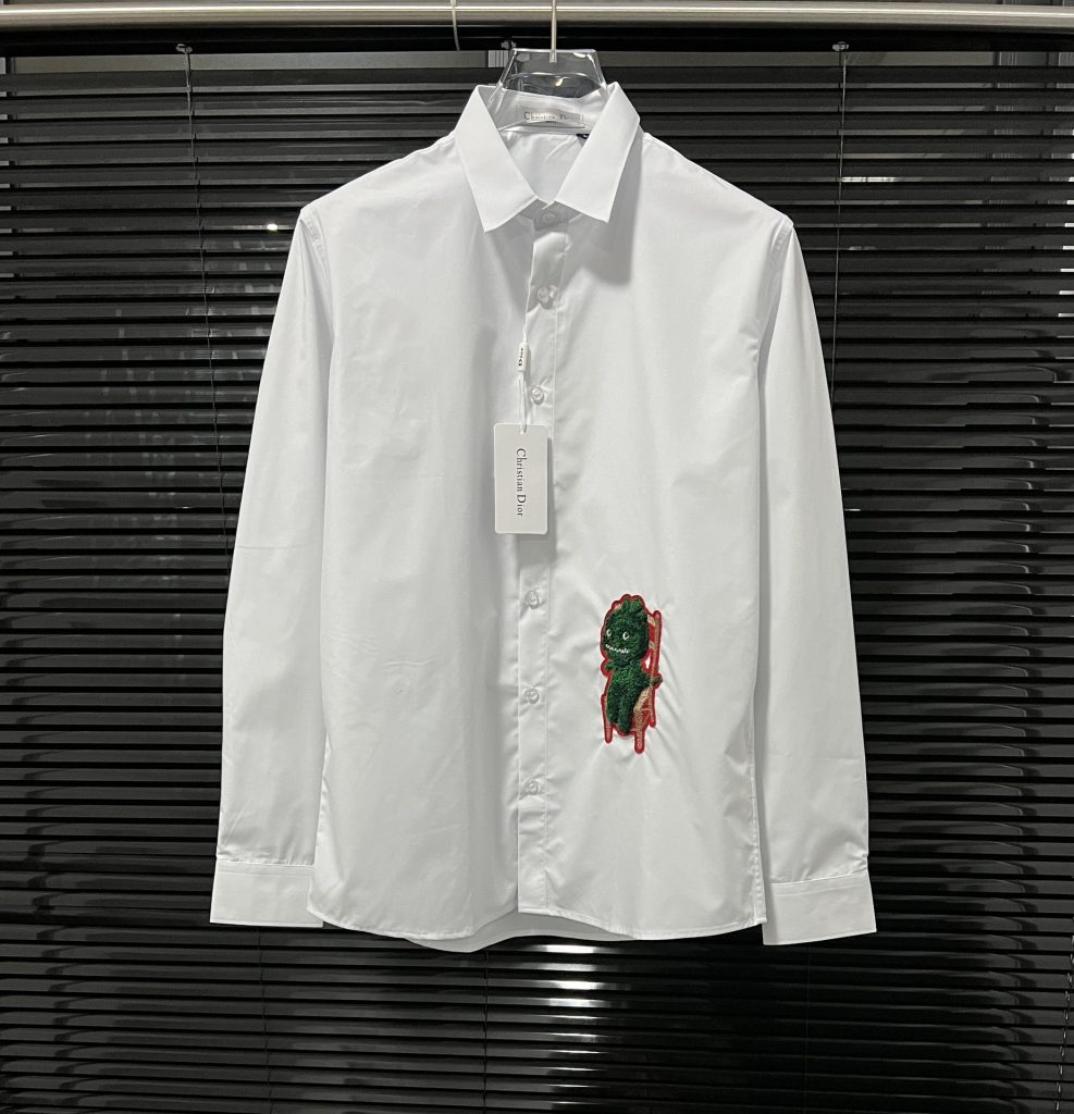 Dior(ディオール) 偽物 芸能人 龍年タイプアニメ恐竜刺繍長袖シャツ